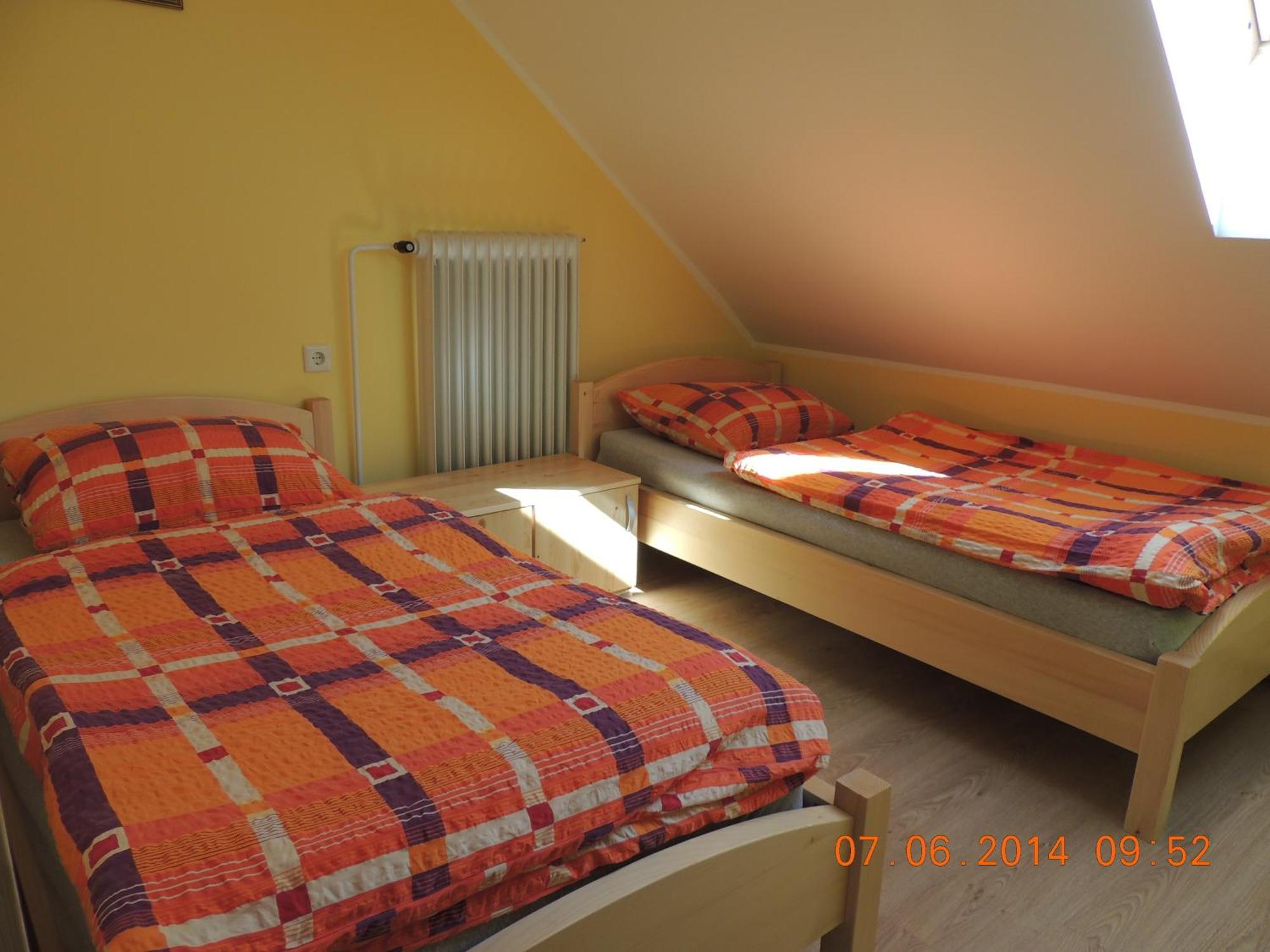 Guest House Pr Ambruzarju & Apartments Cerklje na Gorenjskem Oda fotoğraf