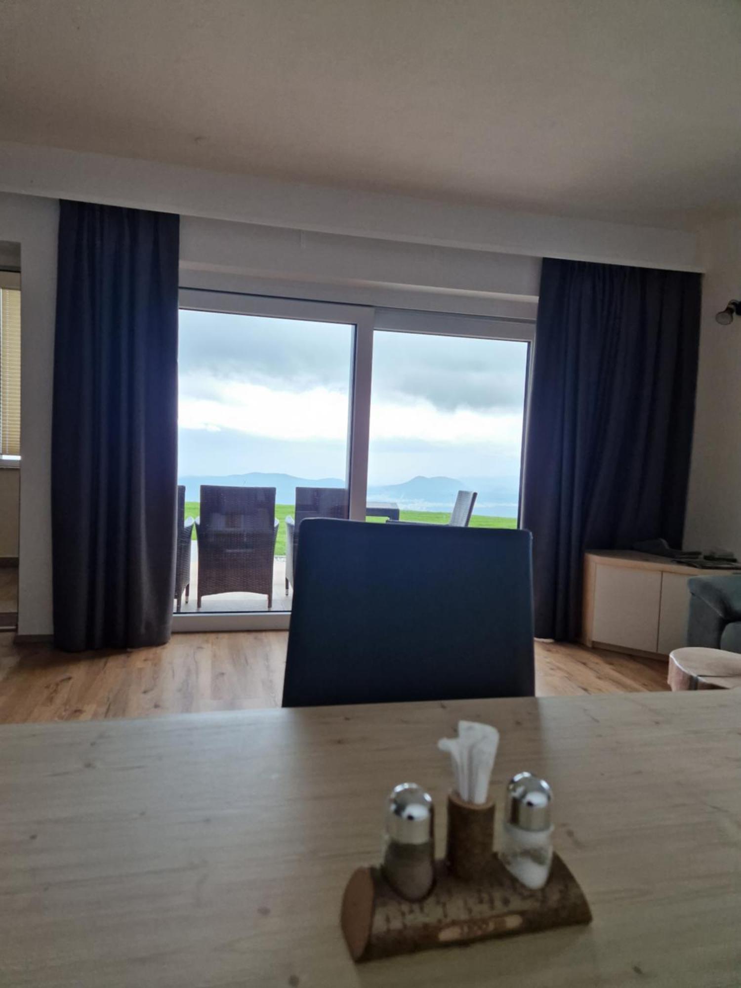 Guest House Pr Ambruzarju & Apartments Cerklje na Gorenjskem Oda fotoğraf