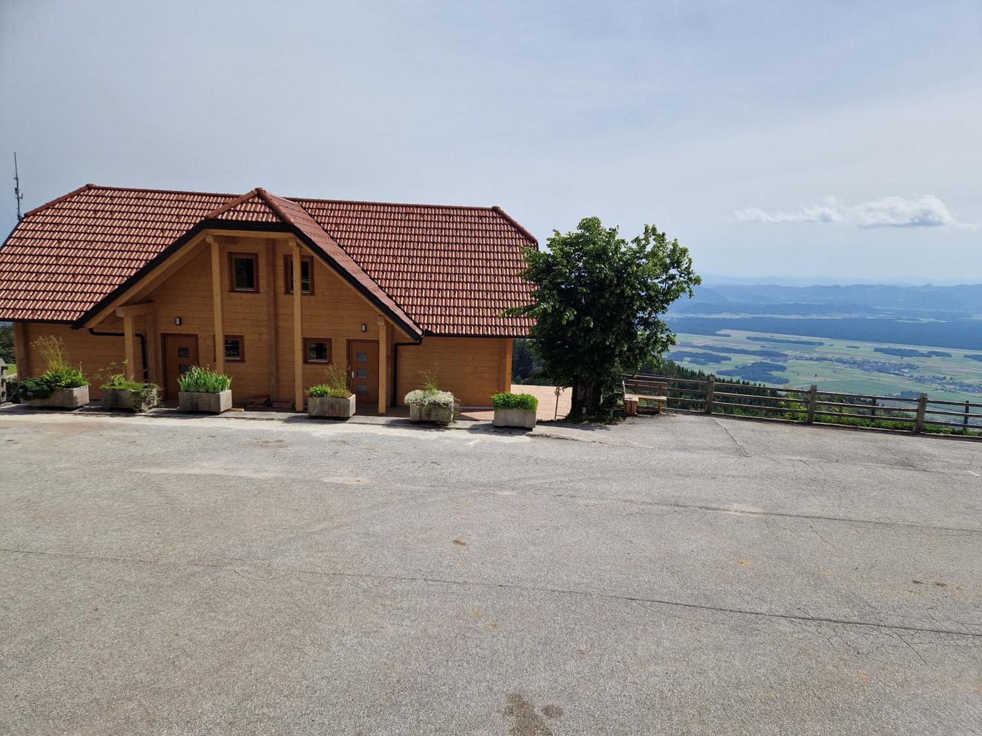 Guest House Pr Ambruzarju & Apartments Cerklje na Gorenjskem Oda fotoğraf